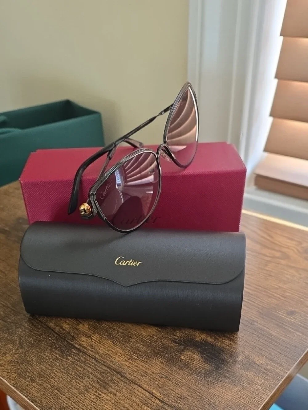 Cartier stylish cat